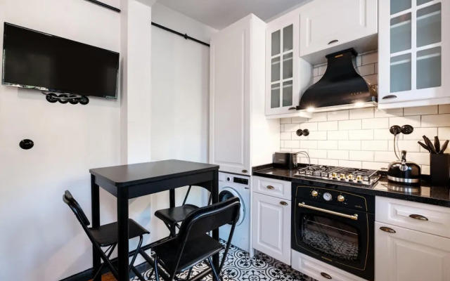 Flat With Balcony 8 min to Istiklal Avenue