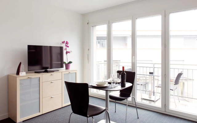 ZG Enzian - Zugersee Hitrental Apartment – Guest Rooms – Cham