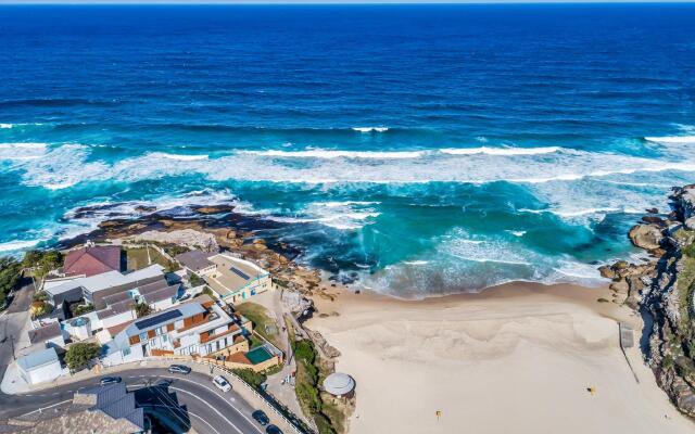 Tamarama Apartments