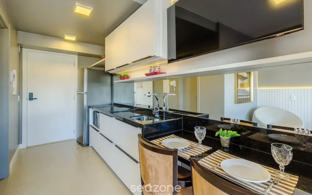 Studio in Building With Pool Con1206