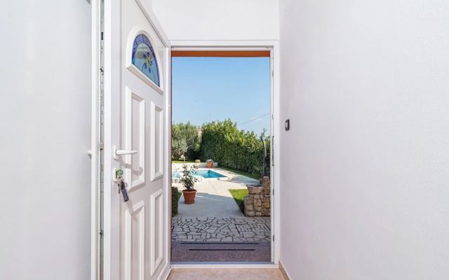Holiday House Damir - Apartment 1