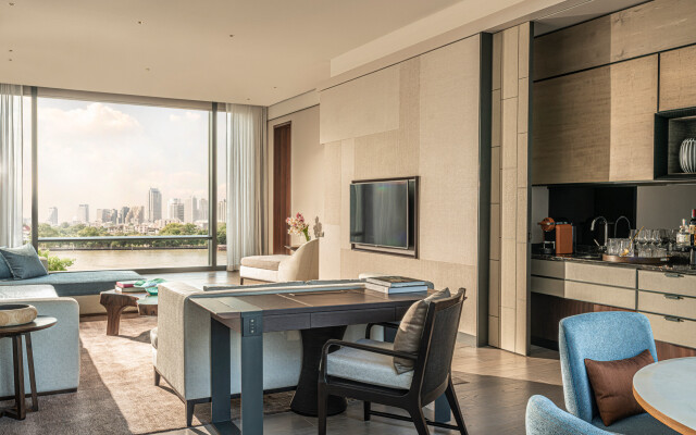 Отель Four Seasons Bangkok at Chao Phraya River