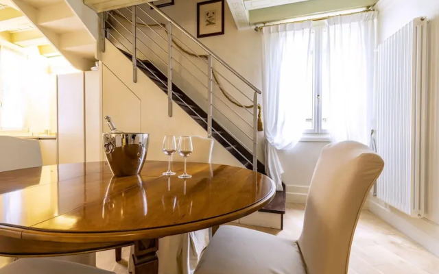 Gondola Luxury Apartment by Wonderful Italy