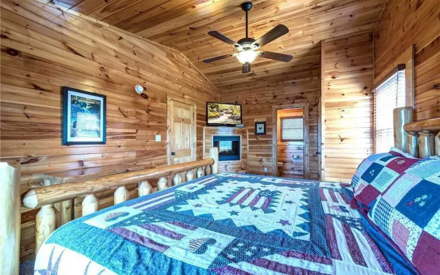 Day Dreamer - Four Bedroom Cabin