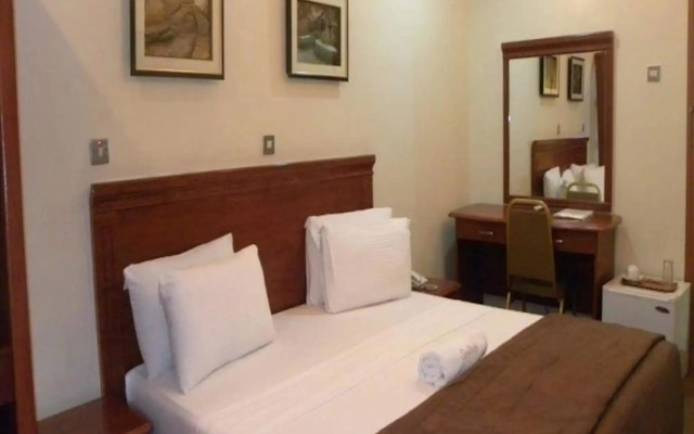 Solitude Hotel Victoria Island