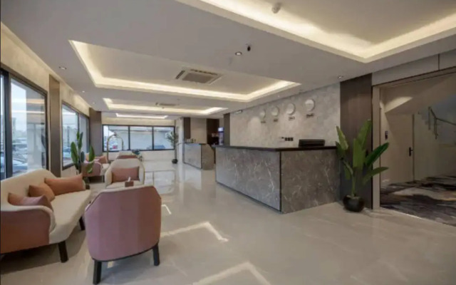 Al Muteb Suites Al Yasmeen