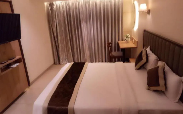 Rudra Shelter Business Hotel