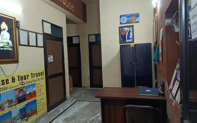 Goroomgo Sidhu Guest House Amritsar