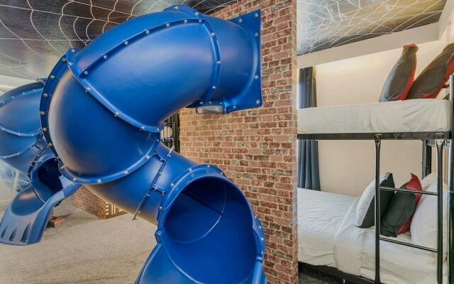 Must SEE Villa! Private Poolthemed Roomstheater!