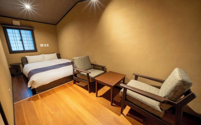 Resi Stay Palace Gate