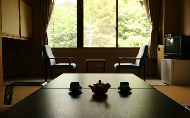 Nakaoyama Onsen Shosenkaku