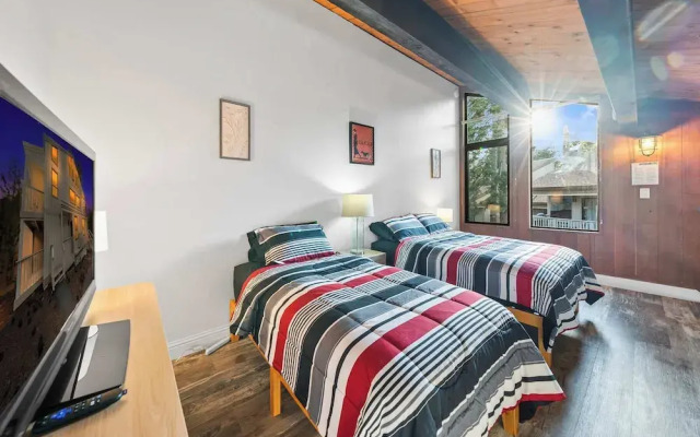 Kingswood Village Escape For 4