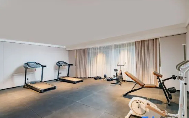 Super 8 Hotel (Guang'an Siyuan Square Municipal Government) – Sports – Guang'an