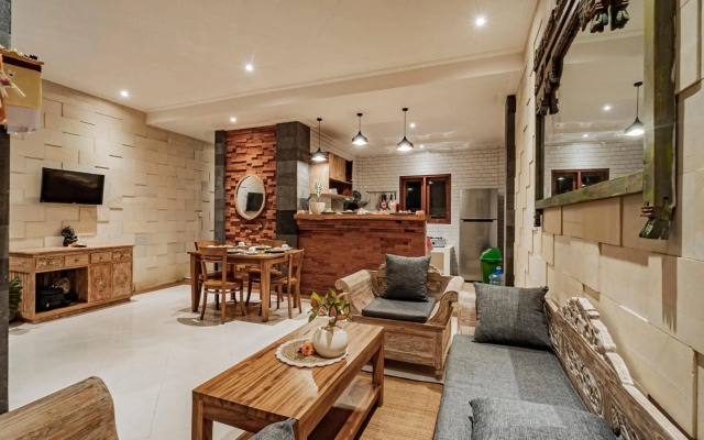 Ayu Sari Guesthouse by Mahaputra