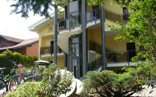 Rosta Residence Ranverso