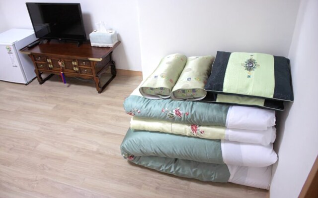 Yeondang Guesthouse