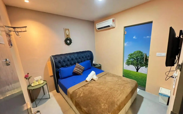 The Tree Boutique Hotel