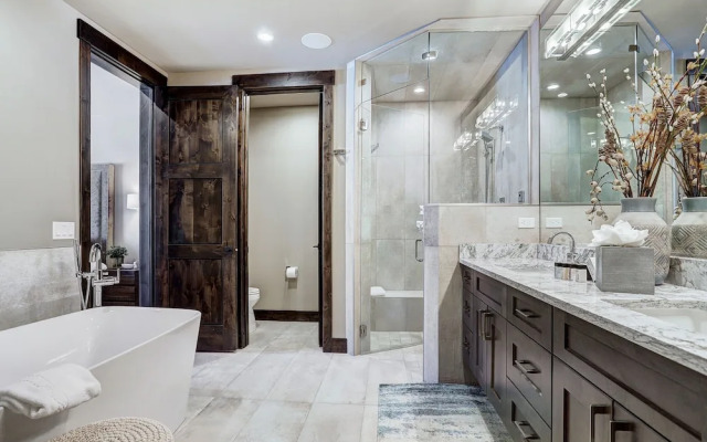 Wintours Leap 4 Bedroom Townhouse by RedAwning