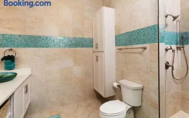 Coconut Beach by Grand Cayman Villas & Condos