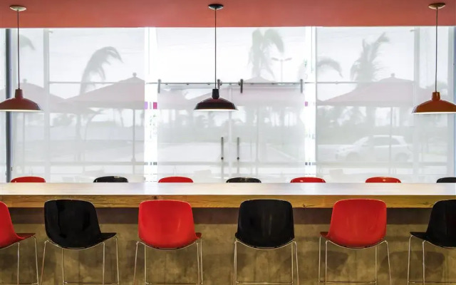 ibis Mazatlán Marina