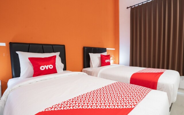 Urban 18 by OYO Rooms