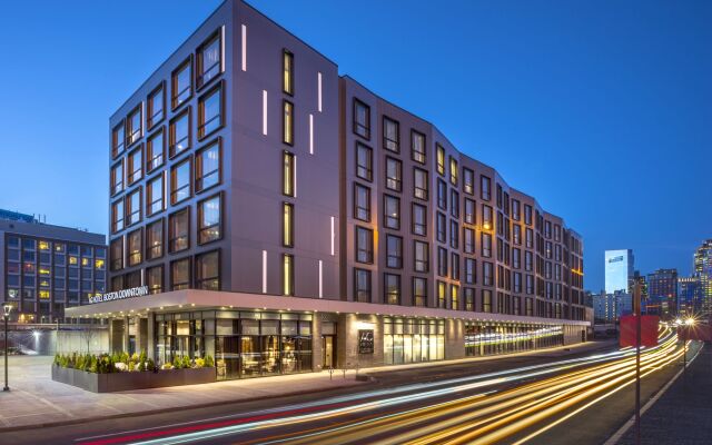 AC Hotel by Marriott Boston Downtown