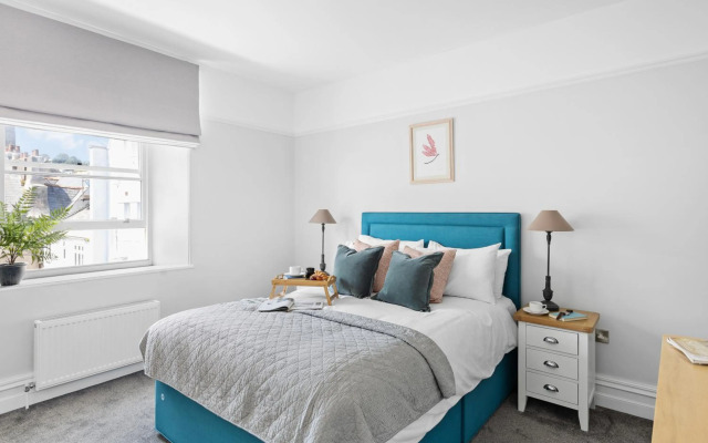 Angel 2 in Dartmouth