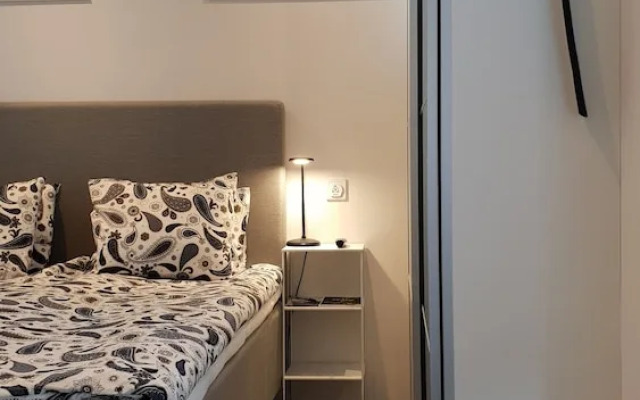 PAX Apartments