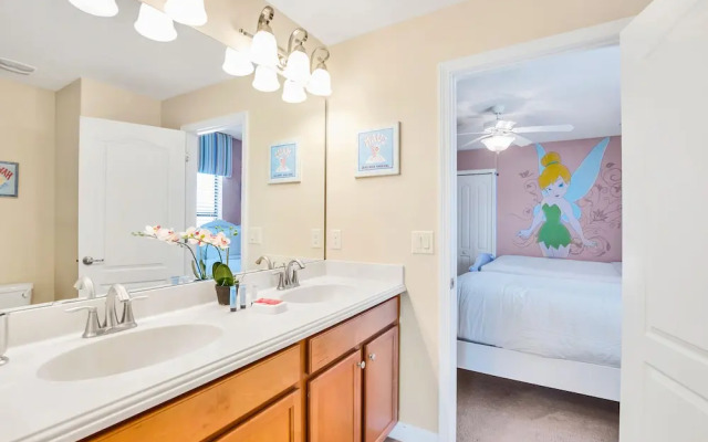 Giant Villa W/private Pool&spa, Game Room, & More!