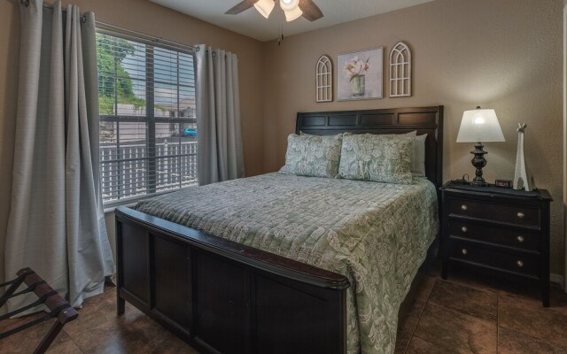 Centrally Located Branson Condo: Step-free Access