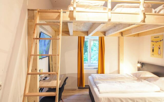 Servus Apartments by Homaris