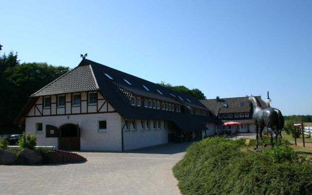 STöRTEBEKER APPARTEMENTS - "STöRTEBEKER PFERDEHOF"