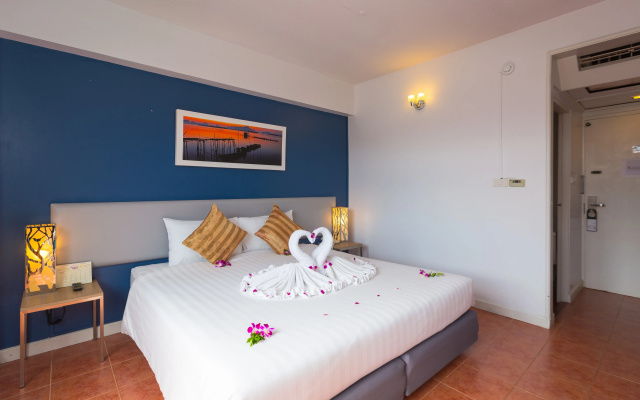 Отель On Hotel Phuket