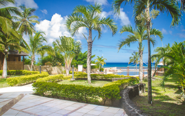 Sunset Reef Resort & Spa