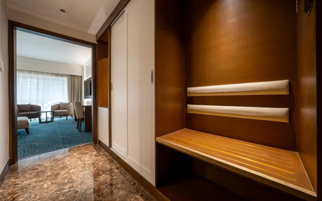 DoubleTree by Hilton Dubai Port Saeed