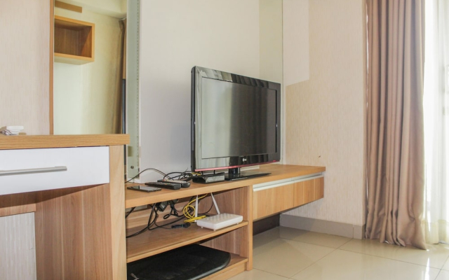 Modern 1BR Apartment with City View at H Residence