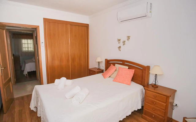 Apartamento T2 em condomínio fechado.