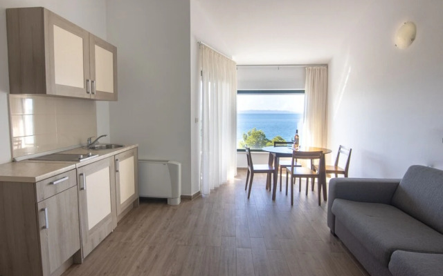Makarska Beach Apartments Lucija