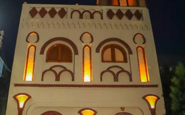 Shahhat House
