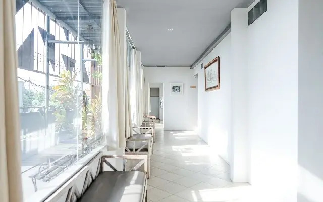 RedDoorz Plus @ Sunrise Hotel Sanur
