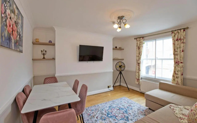 Imperial Horseferry Road Apartment