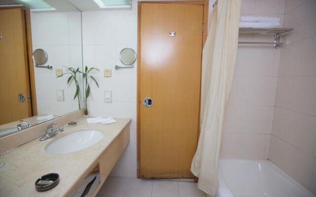 Mingxiang Hotel (Wenling Zeguo Passenger Transport Center)