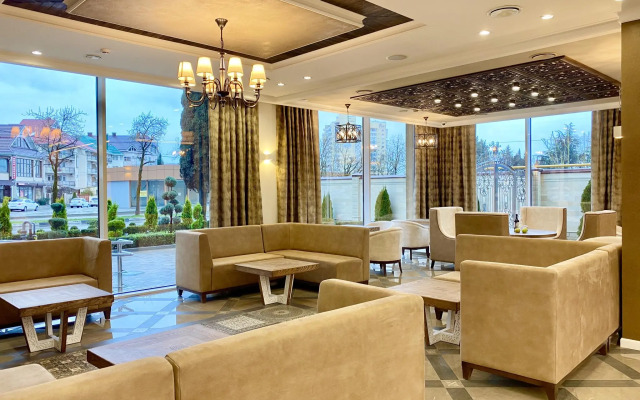 Priboy Grand Hotel and Spa