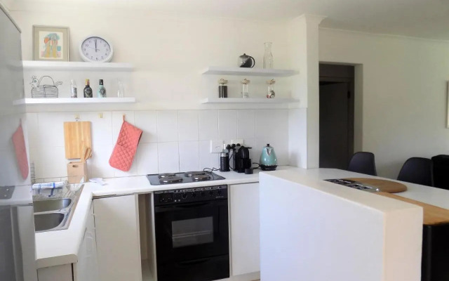 11 Mustique, Riverclub