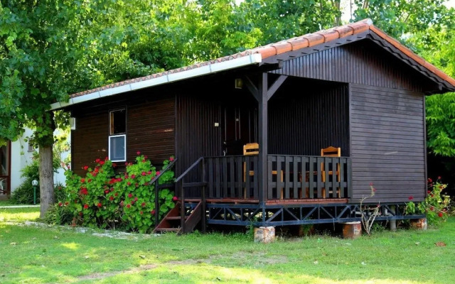 Arkadas Otel