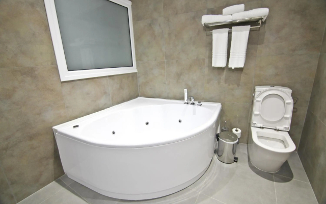 Achilleos City Hotel
