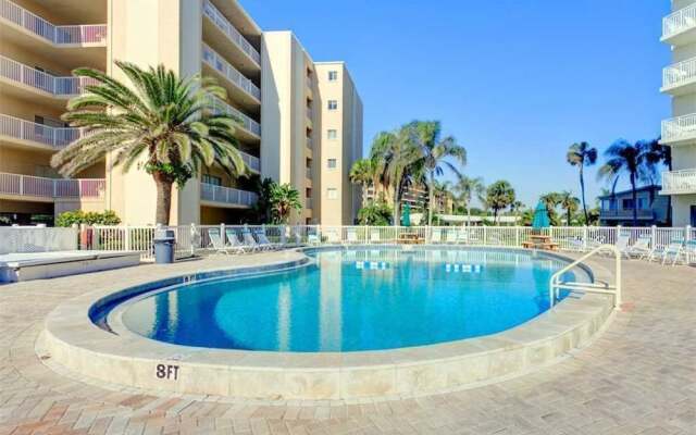 Jamaica Royale 91 - Two Bedroom Condo