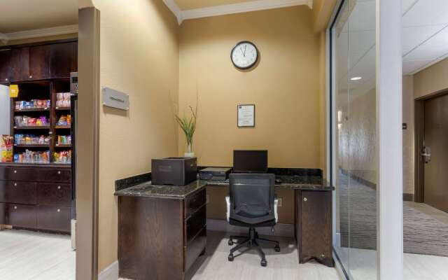 Comfort Suites Kingwood Houston North