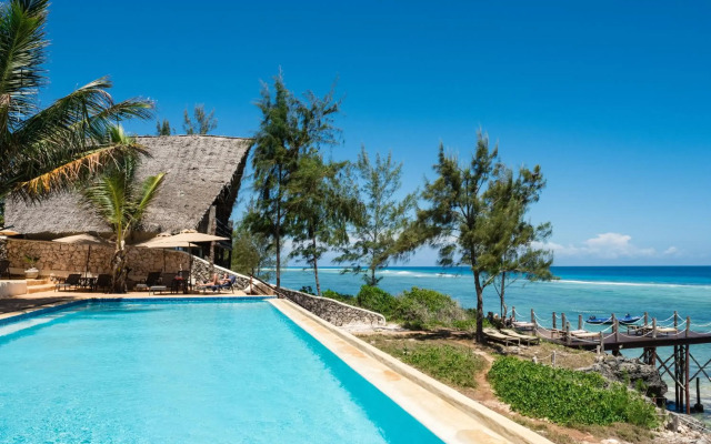 Sunshine Marine Lodge
