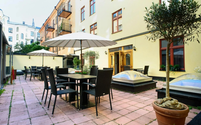 Rex Hotel